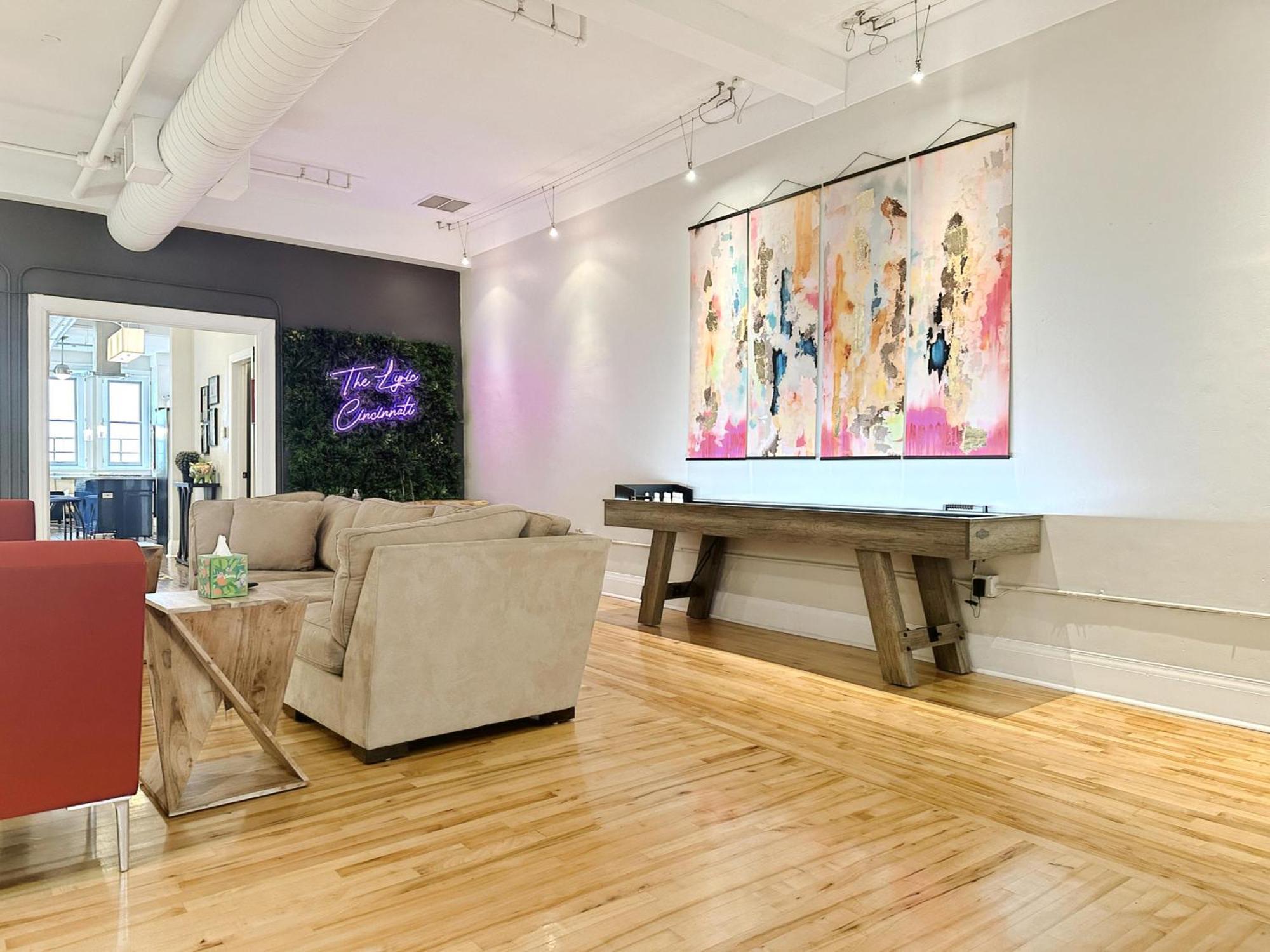 The Historic Lyric Penthouse With Private Rooftop シンシナティ エクステリア 写真