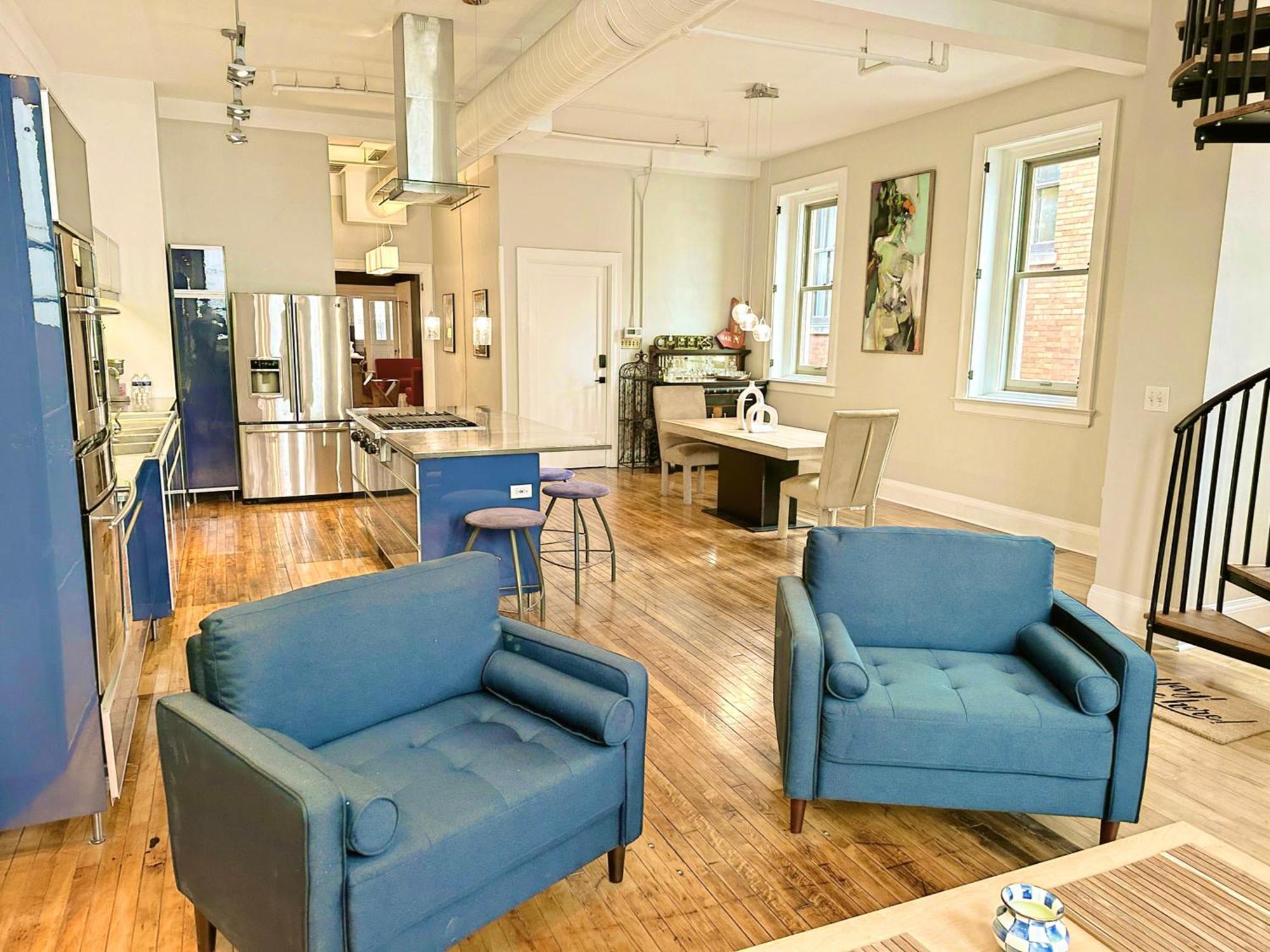 The Historic Lyric Penthouse With Private Rooftop シンシナティ エクステリア 写真