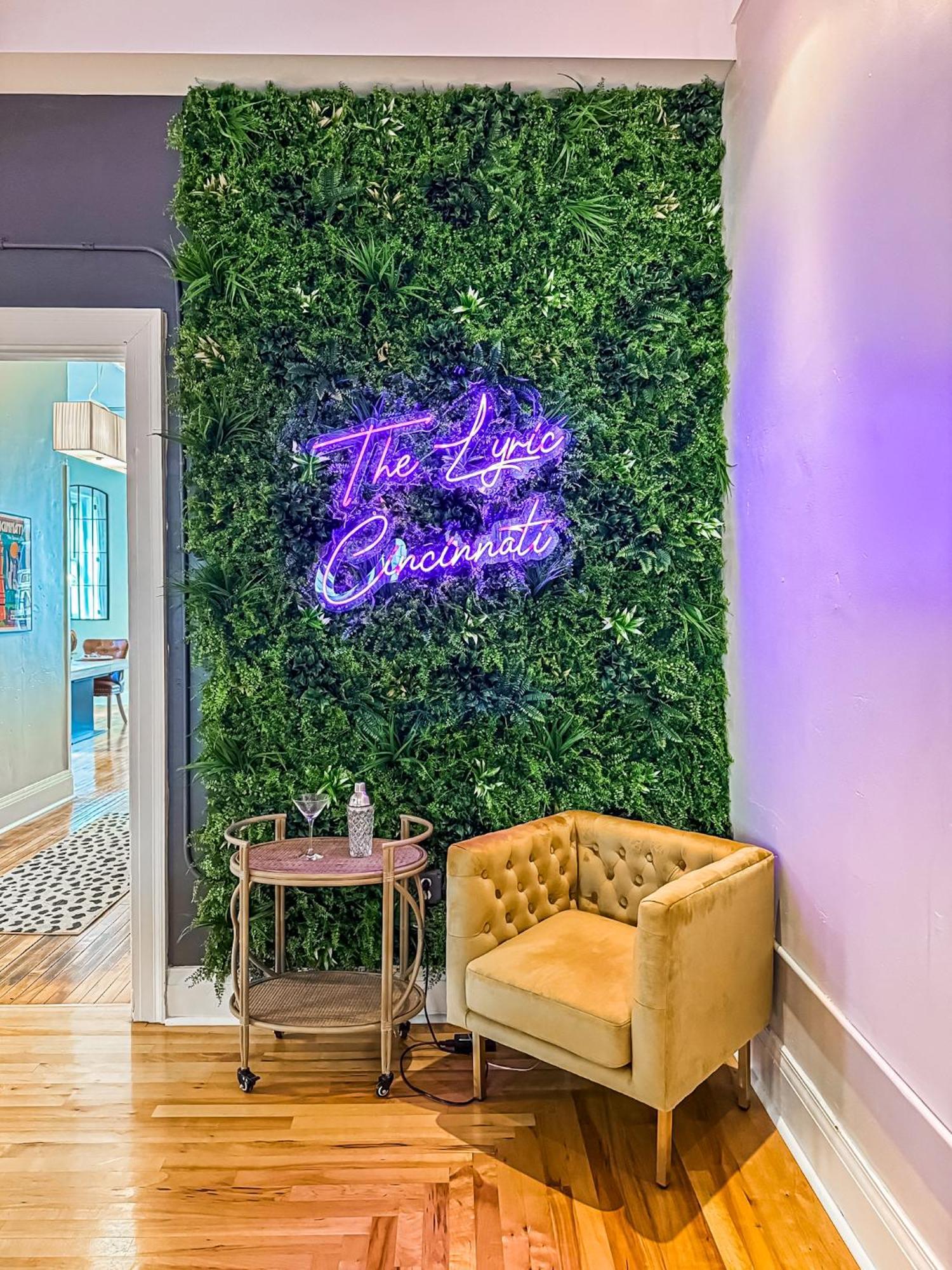 The Historic Lyric Penthouse With Private Rooftop シンシナティ エクステリア 写真