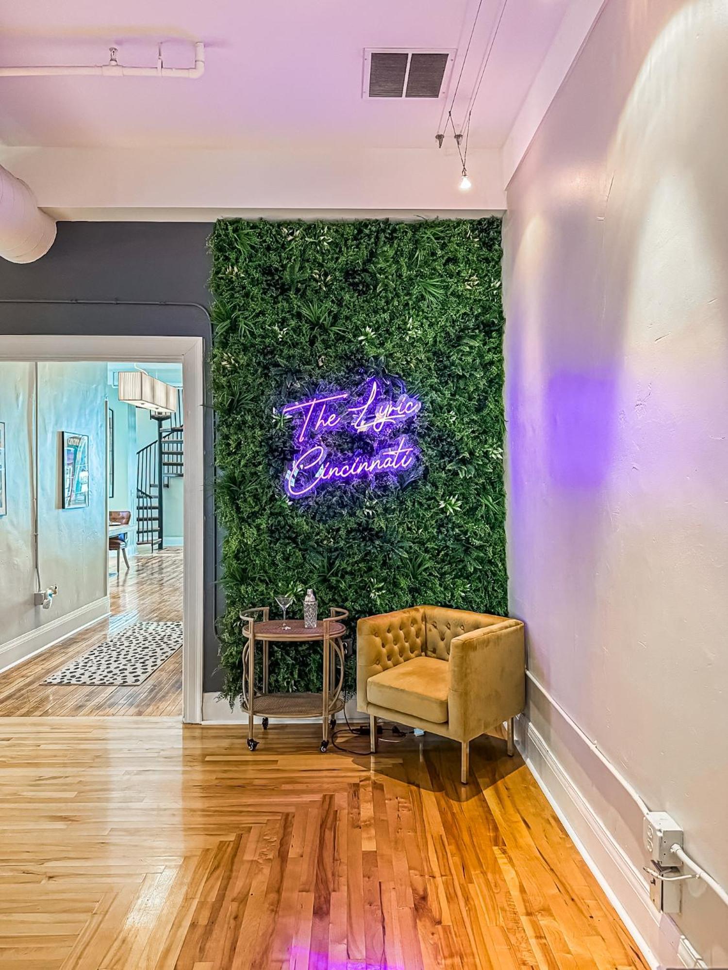 The Historic Lyric Penthouse With Private Rooftop シンシナティ エクステリア 写真