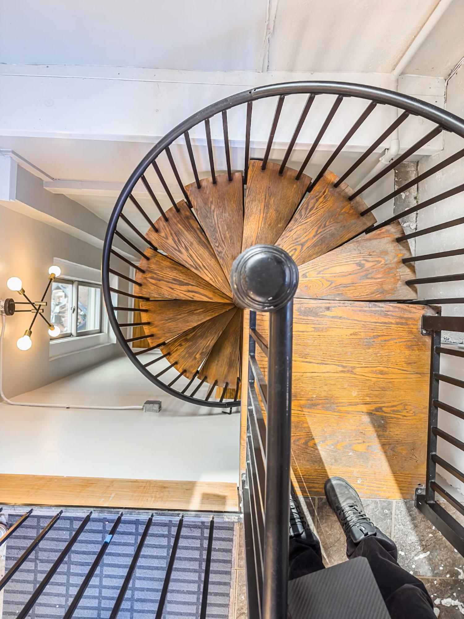 The Historic Lyric Penthouse With Private Rooftop シンシナティ エクステリア 写真