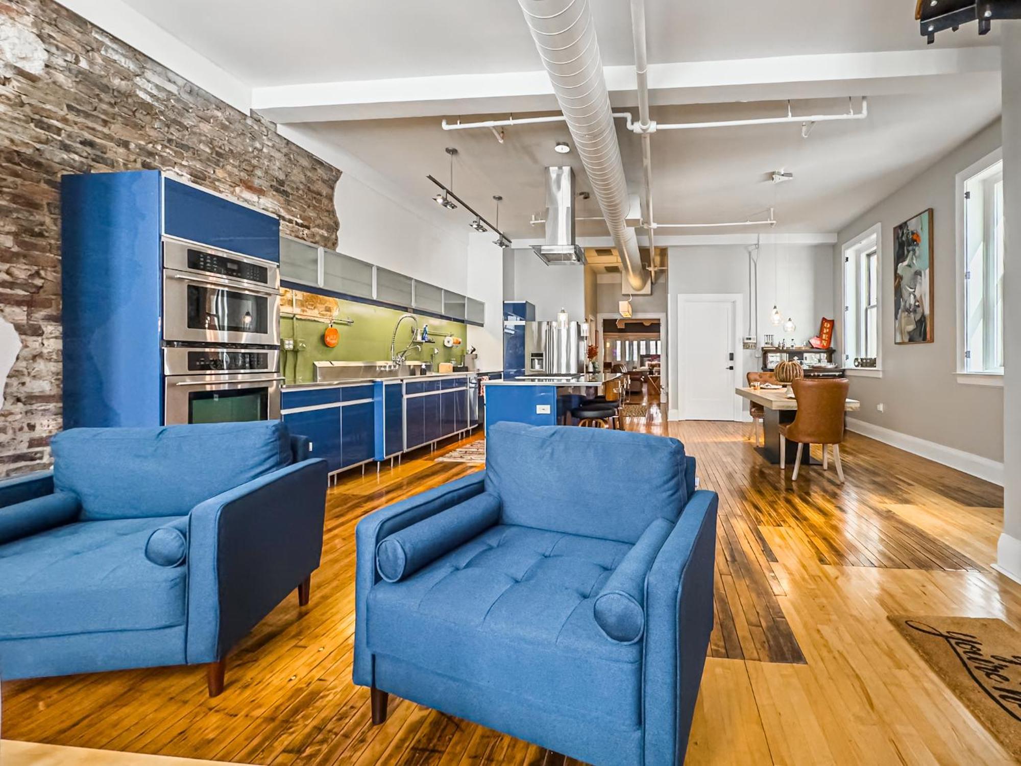 The Historic Lyric Penthouse With Private Rooftop シンシナティ エクステリア 写真
