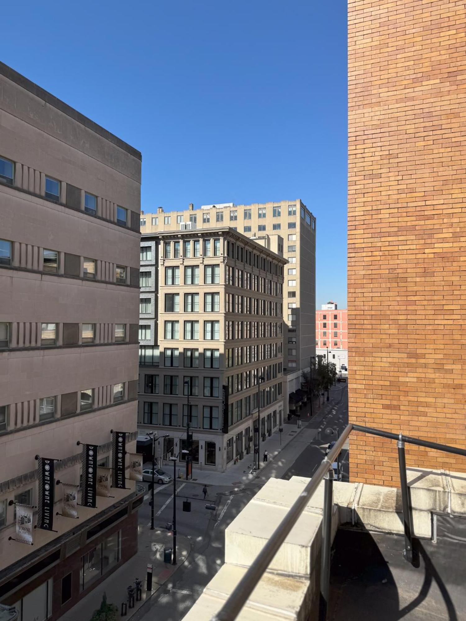 The Historic Lyric Penthouse With Private Rooftop シンシナティ エクステリア 写真
