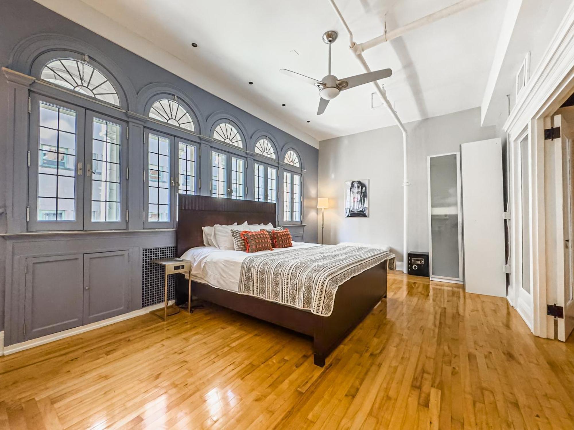 The Historic Lyric Penthouse With Private Rooftop シンシナティ エクステリア 写真